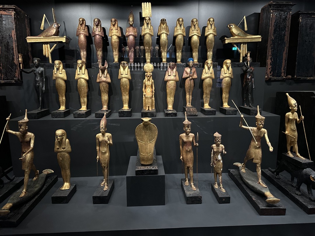 Большой Египетский музей, Саккара и пирамиды Гизы - из Каира (Аида)