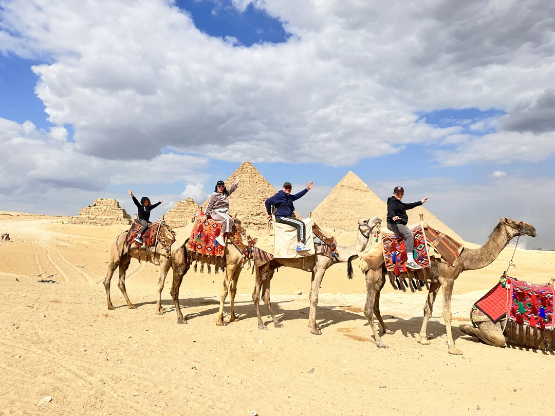 Экскурсия очень понравилась, индивидуальный формат это прекрасно! Забронировали из Москвы и оплатили первую часть тура по карте мир)