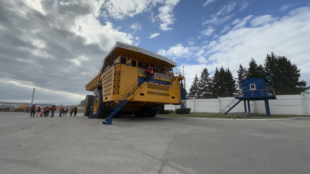 Групповая автобусная экскурсия на БелАЗ (Елена)