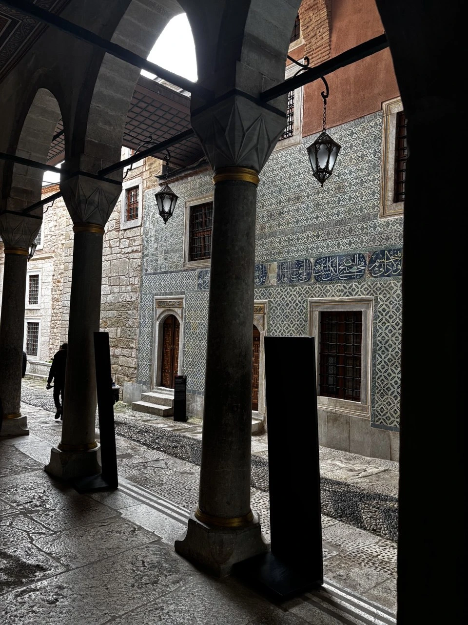 Были в Стамбуле с мужем впервые. К сожалению был один день. Но мы выбрали экскурсию дворец