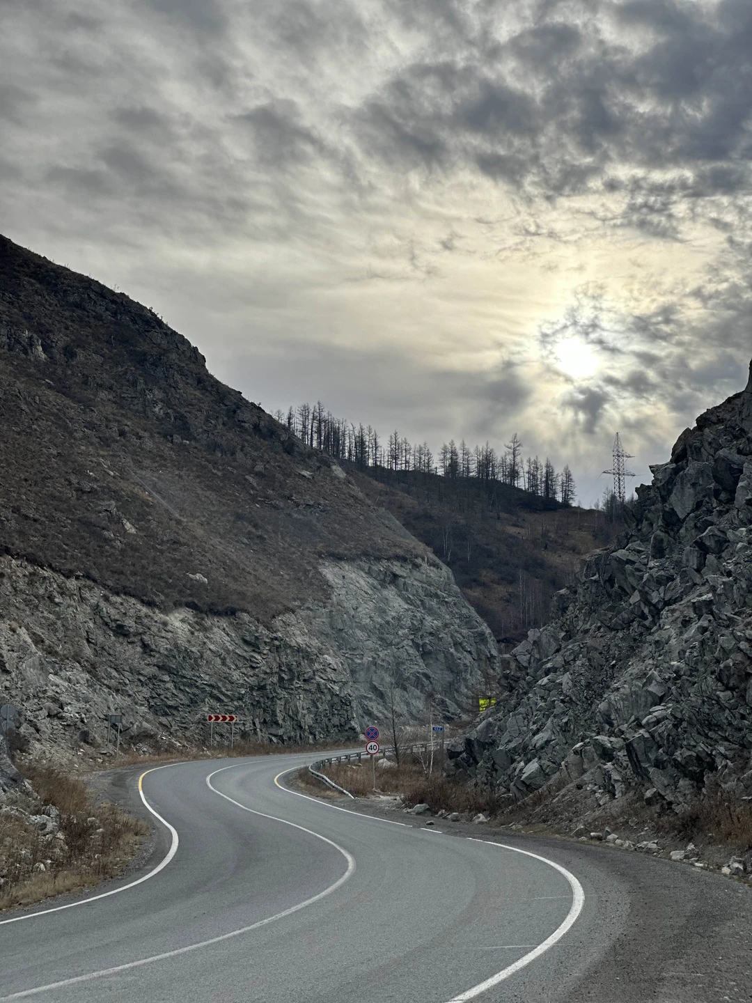 Были на экскурсии с гидом Максимом 03.11.2025. Очень понравилось! Все красоты по пути следования сопровождались интересными