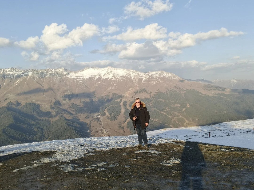 Очень интересная поездка. Красоты Кавказских гор не описать словами, где бы ни остановились. Очень впечатлил Нерукотворный