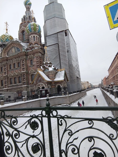 гид как родной человек,провел по самым красивым местам,человек опытный взахлеб слушали,большое спасибо ❤️