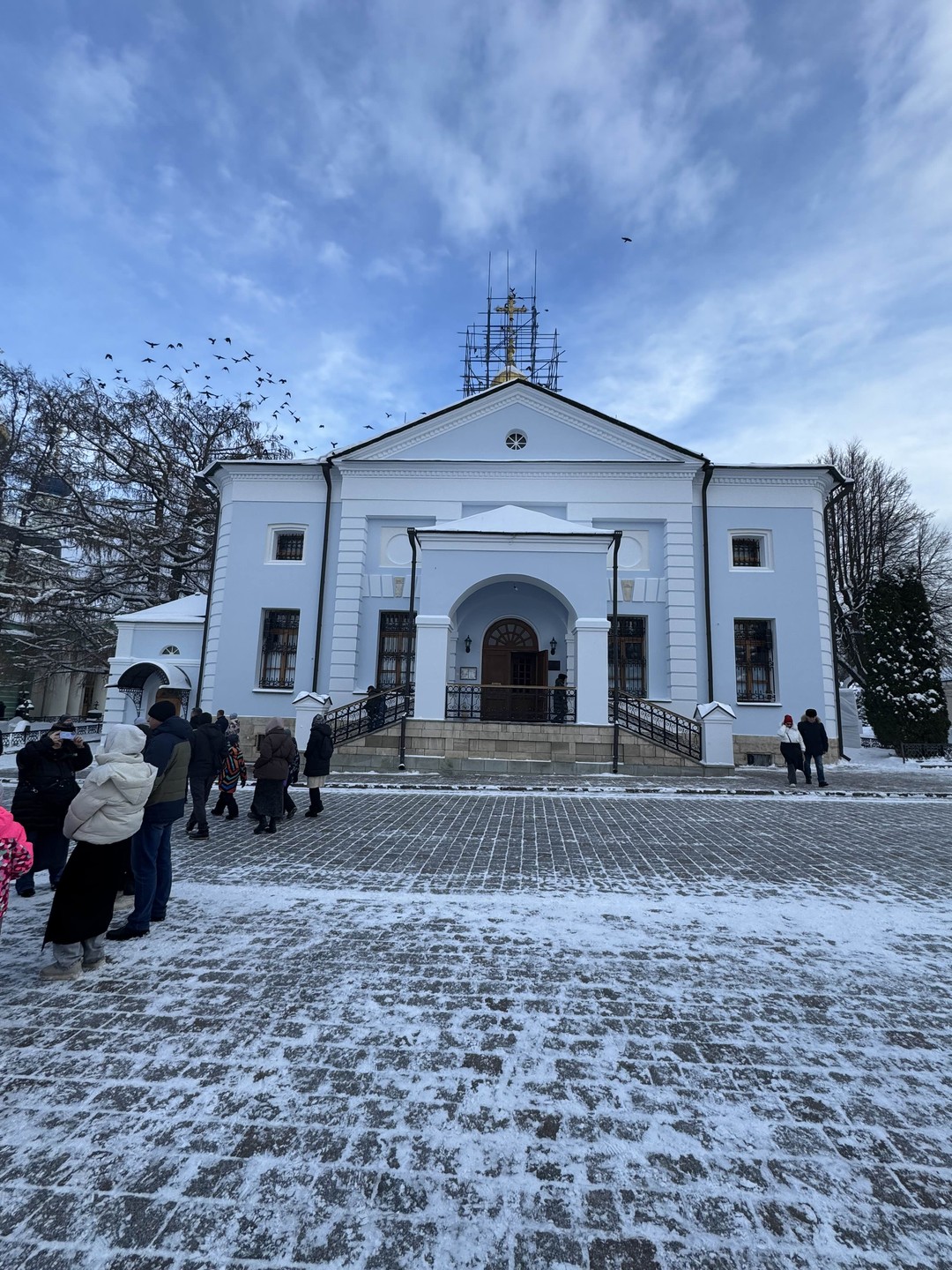 Прекрасная экскурсия! Хорошо простроенный маршрут дает объемную картину православных святынь Калужской области. Экскурсовод Алла Сергеевна очень