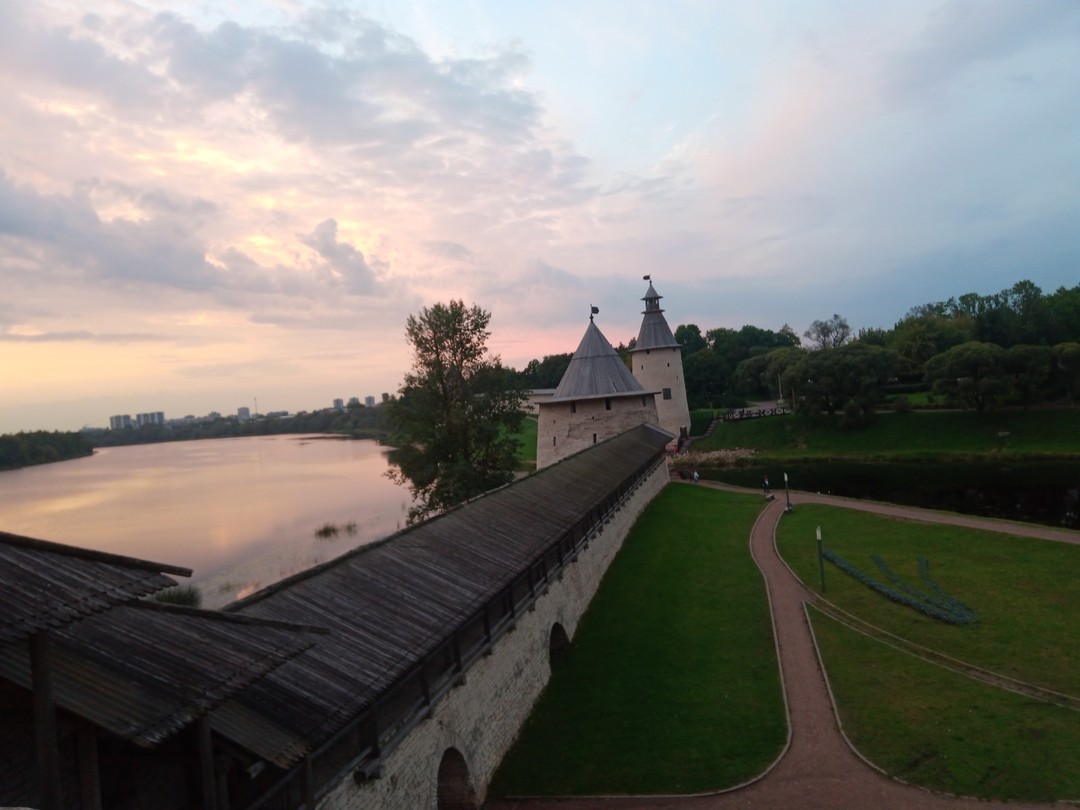 Экскурсия по Псковскому Крому в мини-группе (Наталья)