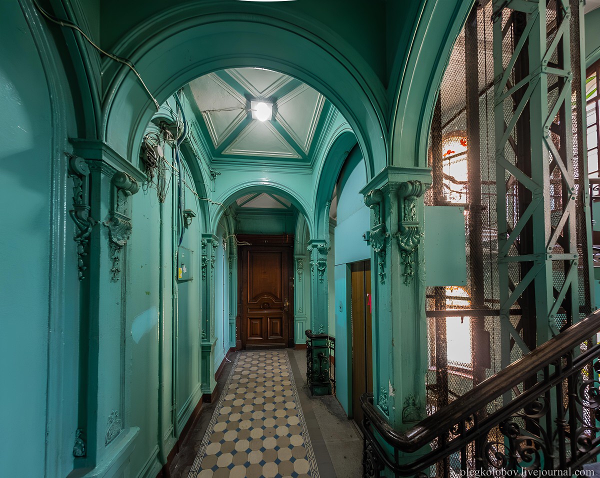 Питерский вайб: парадные, дворы-колодцы и коммуналка Довлатова (11/17)