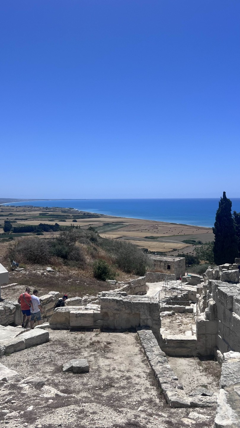 Большая благодарность Елене за столь интересную экскурсию по острову. Это было первое наше знакомство с Кипром