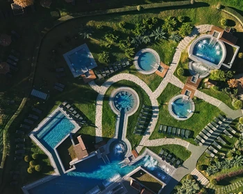 Экскурсия по Кисловодску, Замок коварства и любви и термальный спа-комплекс