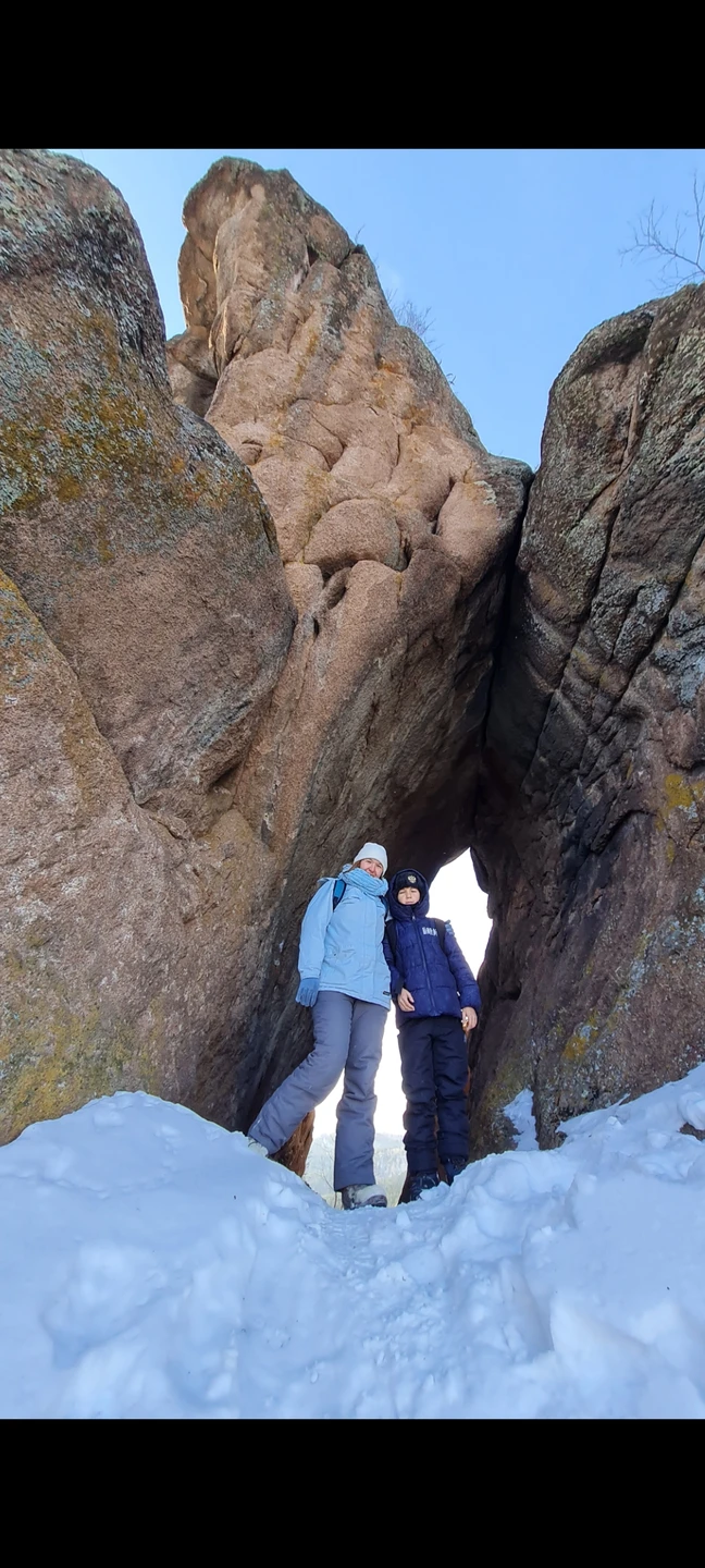 Были на экскурсии с Андреем 19 ноября, вдвоём с сыном(11лет). Это просто супер-поход! Нам очень понравился