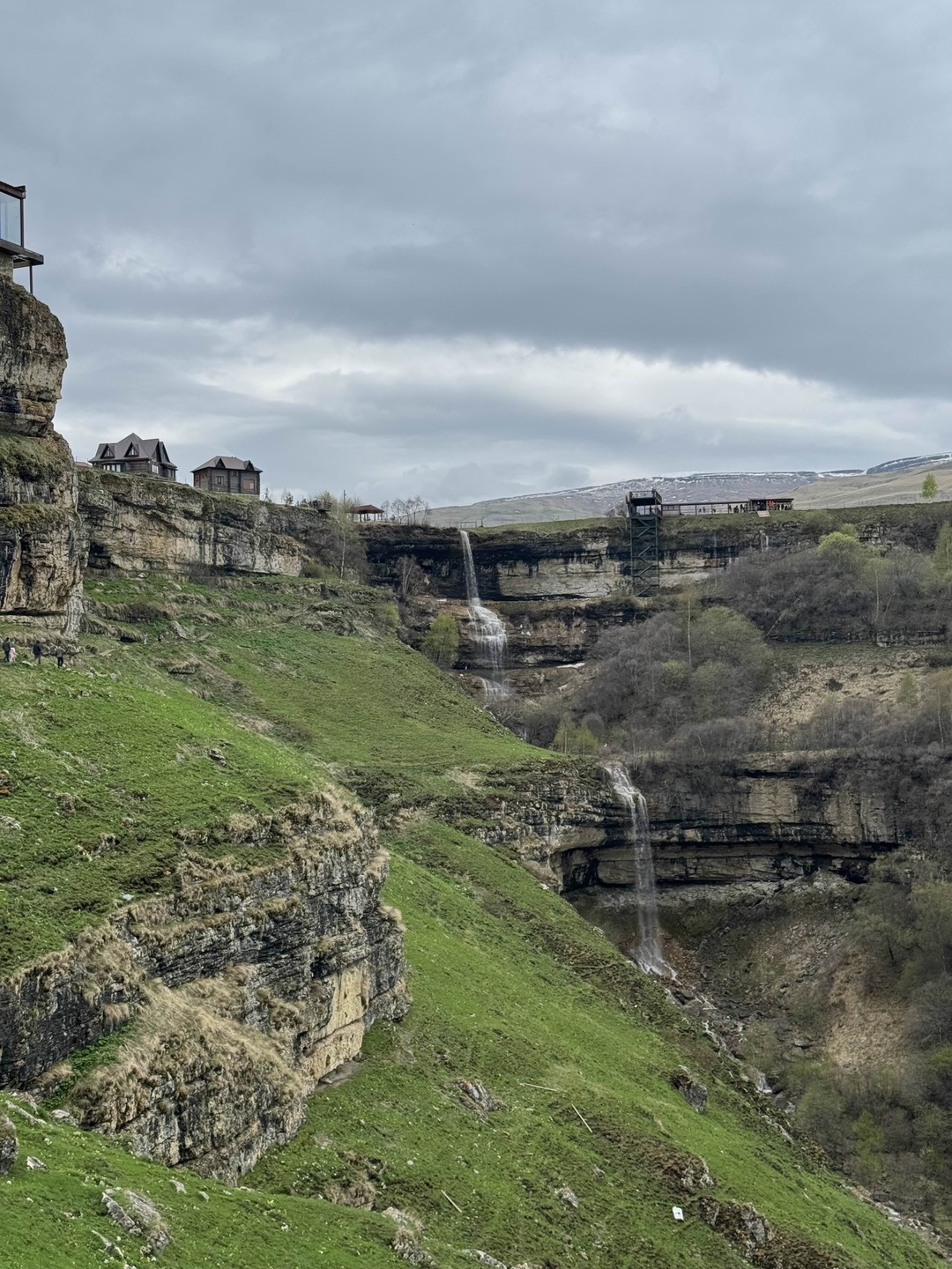 Очень понравилась экскурсия. Хоть и в тот день была дождливая и ветряная погода, это никак не