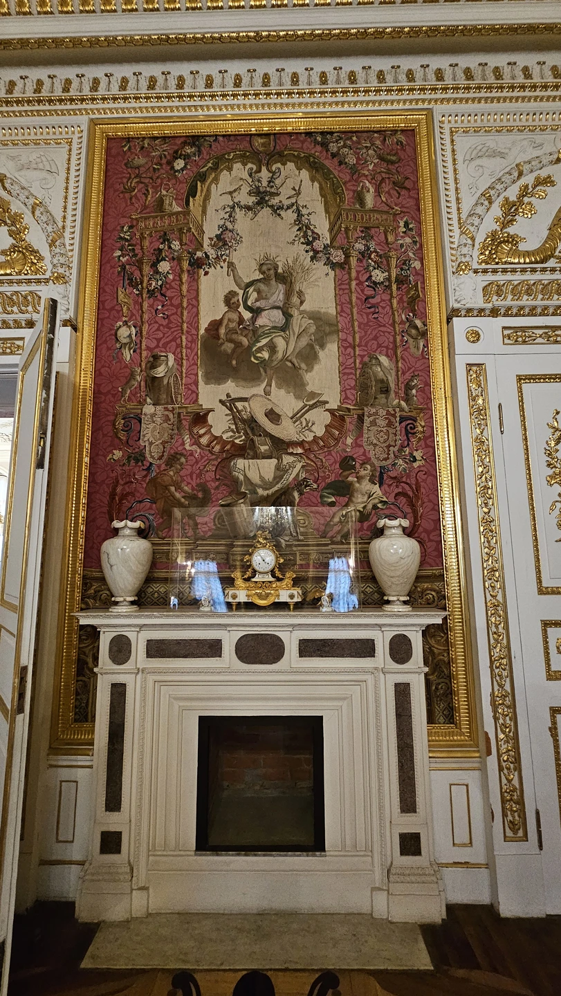 Замечательная экскурсия с замечательным гидом! Спасибо большое Наталье! Очень эрудированный, грамотный гид. С удовольствием слушала её