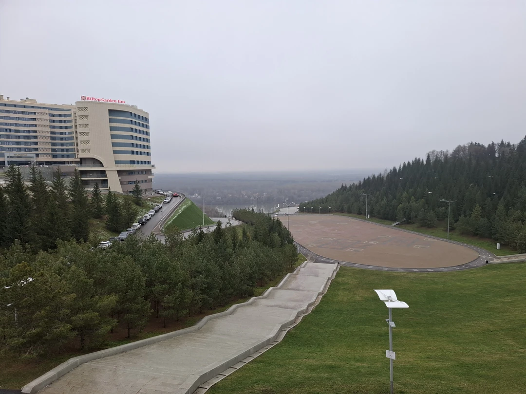 Первый раз в Башкирии, первый раз в Уфе. И знакомоство с этим красивым городом у нас