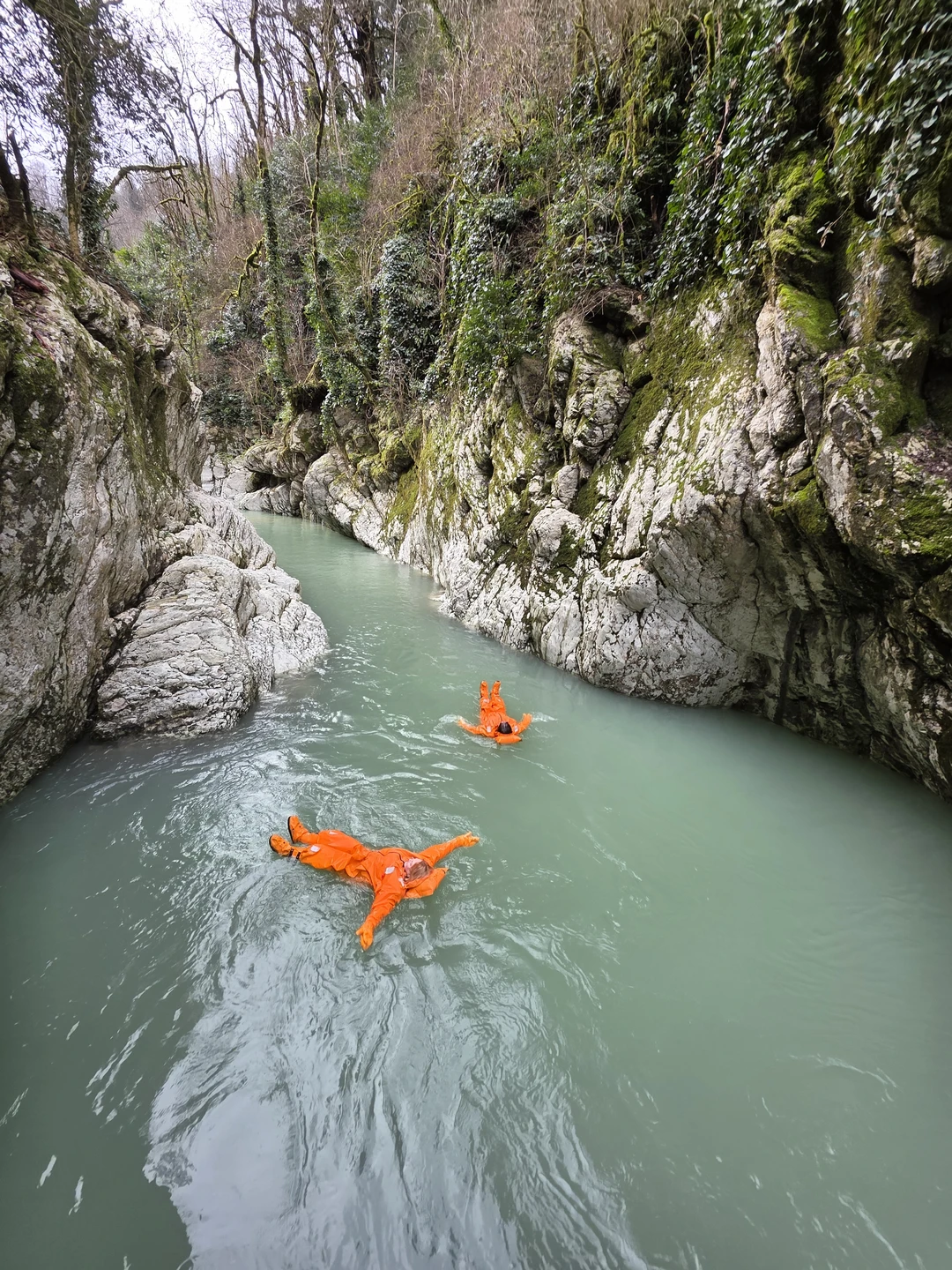 Это нереальная реальность. Флоатинг. Мы с подругой 6 февраля отправились в невероятное путешествие в каньон горной