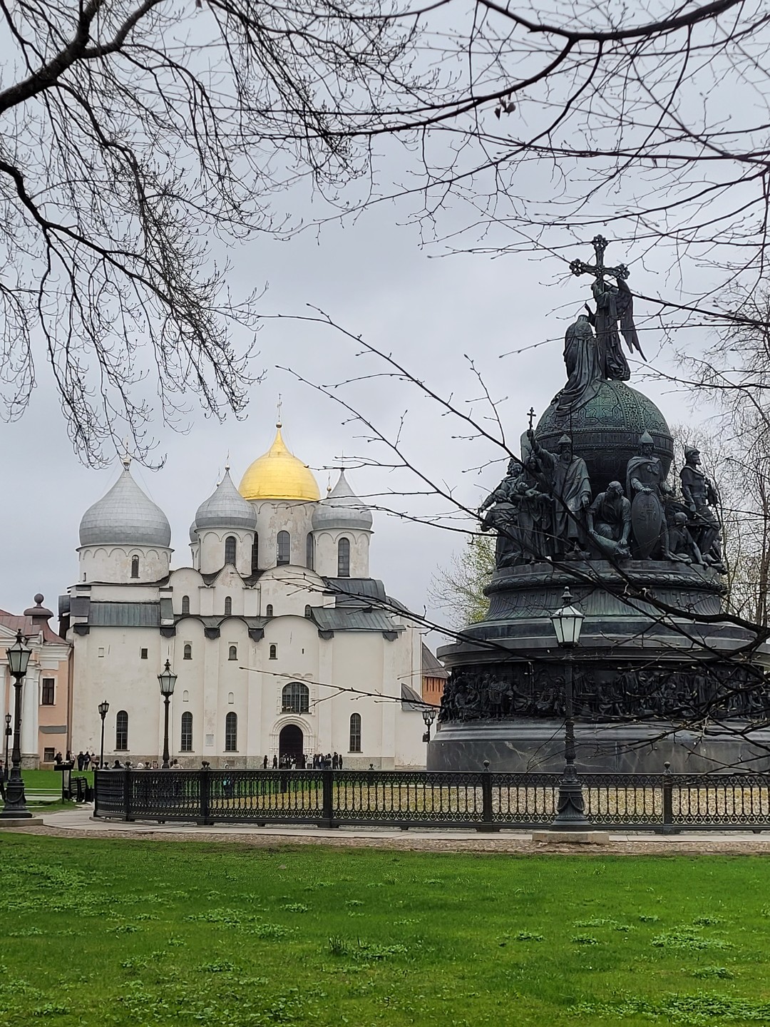 В Великом Новгороде я была впервые. Огромная благодарность моему гиду - Елене, т. к. она смогла