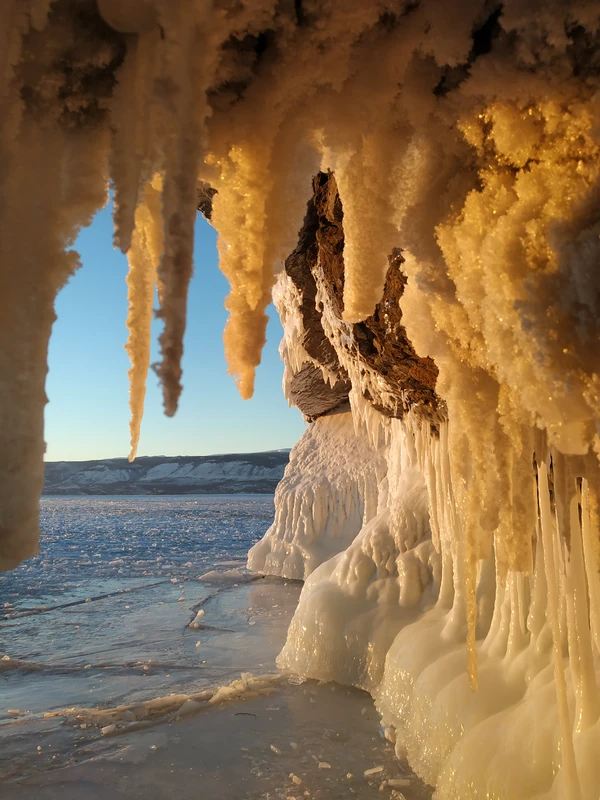 К острову Ольхон - по льду Байкала (из Иркутска)
