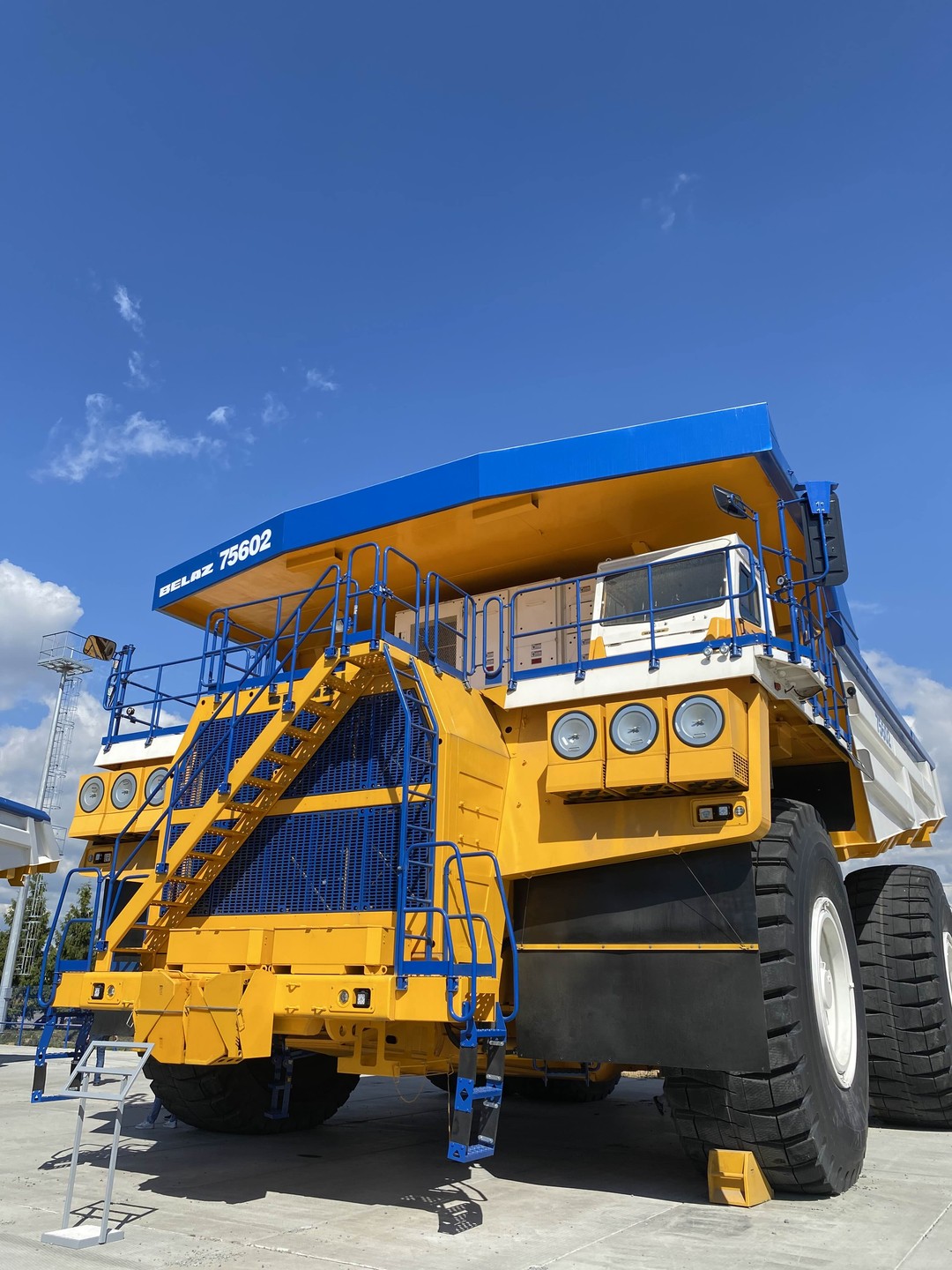 Групповой тур на легендарный завод БелАЗ из Минска (Наталья)