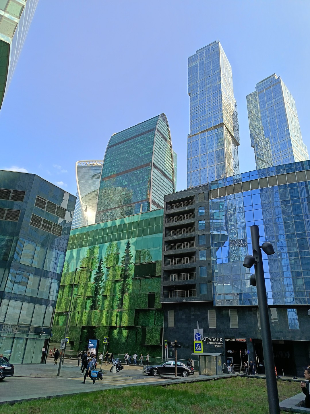 «Москва-Сити»: небоскрёбы и современное искусство со всех сторон (Василий)