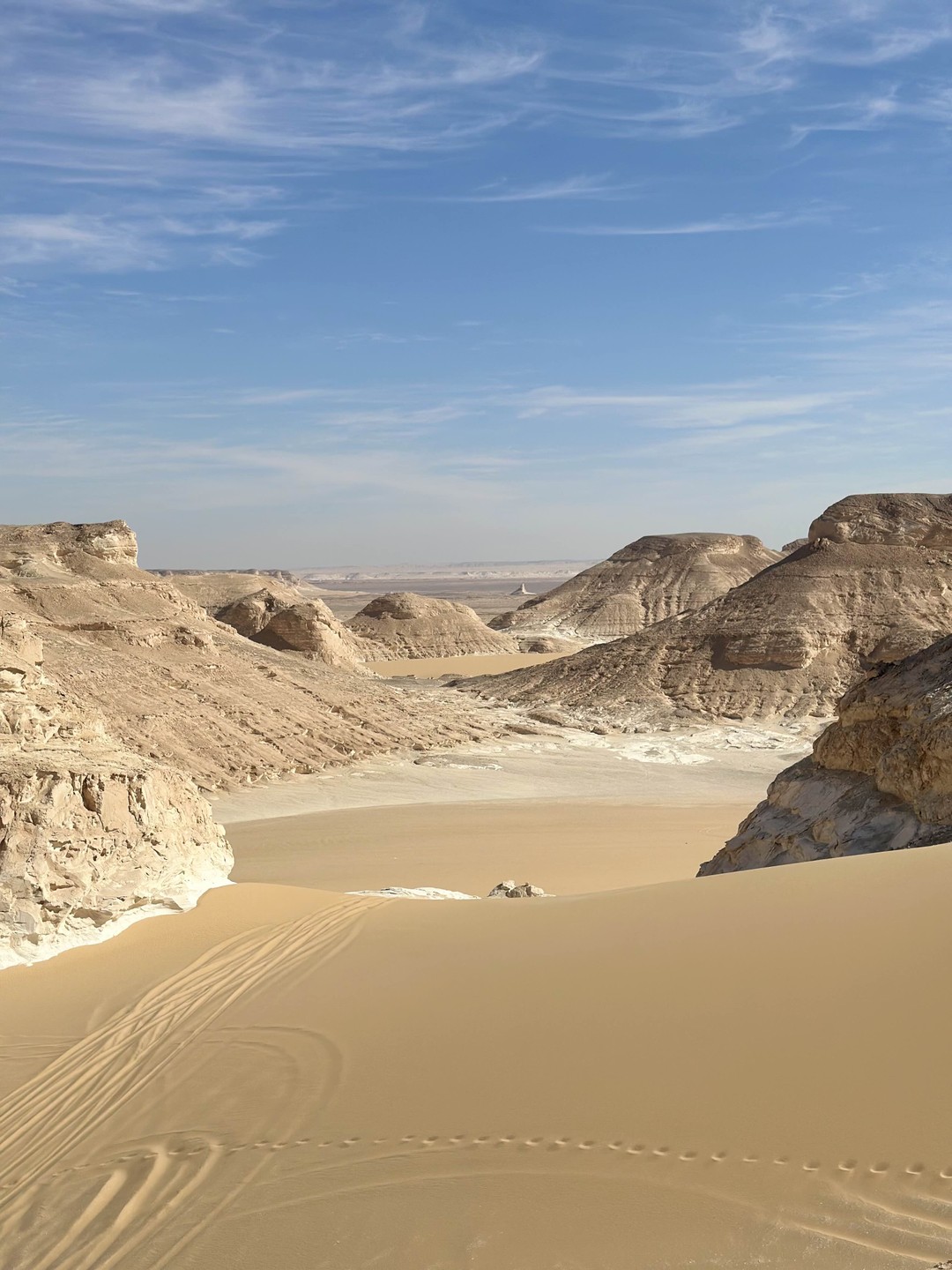 Берите эту экскурсию не задумываясь. Это просто фантастика. Ни одно фото не показывает насколько это место