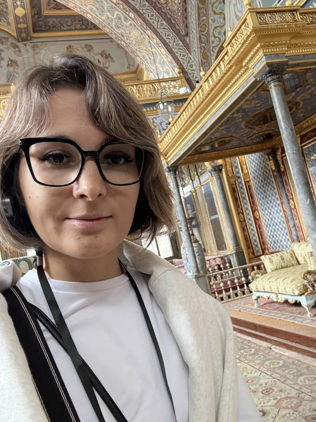 Конечно! Вот пример тёплого и содержательного отзыва: