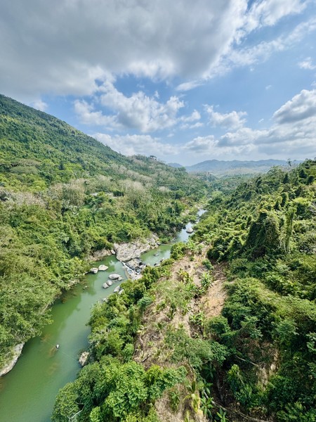 отличная прогулочная экскурсия! Экскурсич заняла 5 часов, как и было заявлено. Очень красивые виды открываются с
