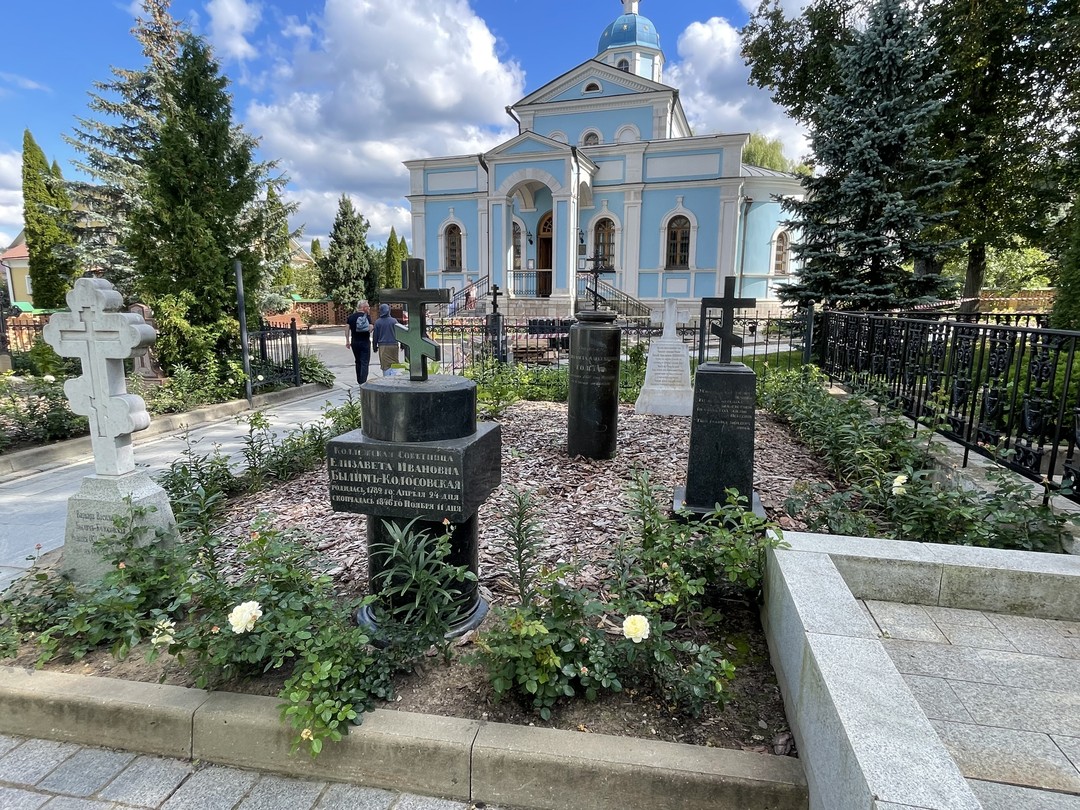 Особое место на земле Калужской занимает Оптина Пустынь, которую мы давно хотели посетить