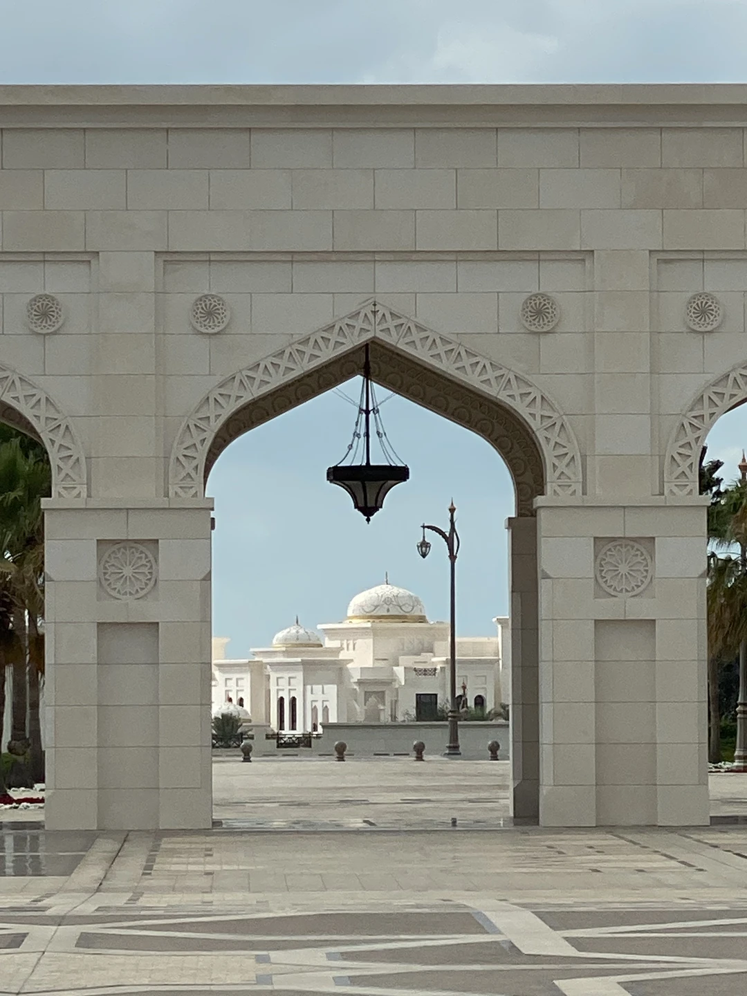 Спасибо за экскурсию! Абу- Даби- прекрасен!