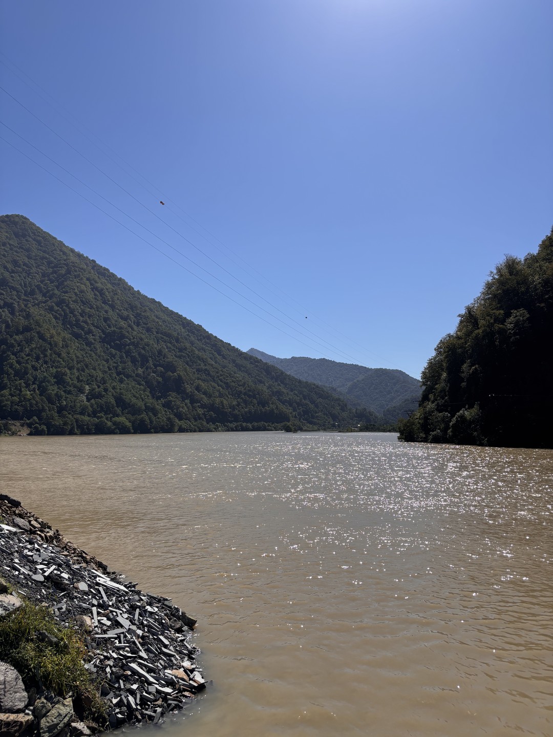 Мачахельское ущелье и грузинское застолье за 1 день (Яковлев)