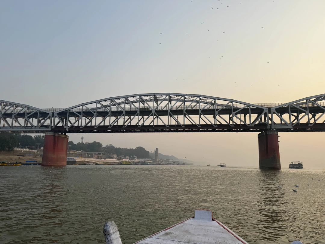 Артемий великолепный гид и очень хороший человек. Я узнала много нового, Артемий объяснял спокойно и терпеливо