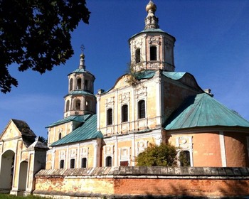 Усадьба Чукавино, Старица, собор Бориса и Глеба, Старицкие пещеры