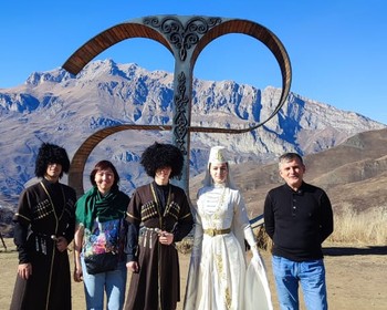 Горная Северная Осетия, экскурсия по Владикавказу