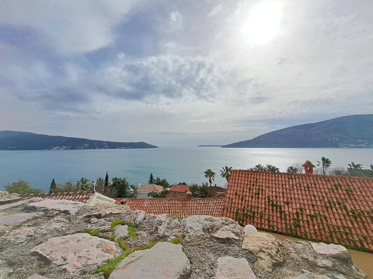 В гостях у черногорцев: застолье и местные обычаи