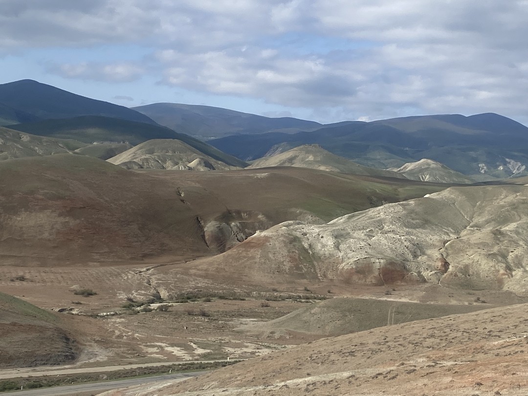 Бешбармаг, горы Хызы и село в облаках Хыналыг: групповая экскурсия (Мария)