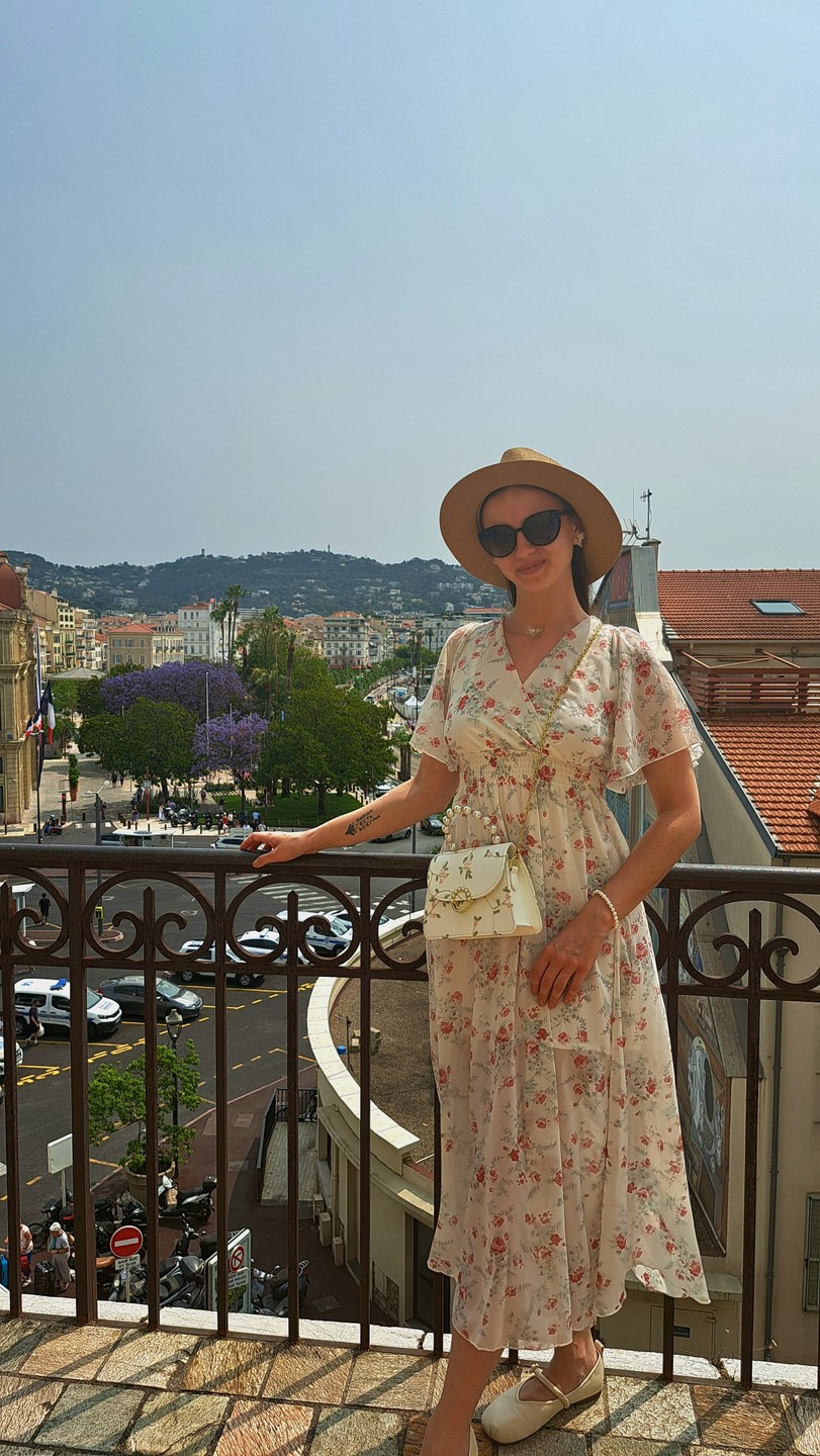 Благодаря Полине нам удалось ощутить весь колорит этого чудесного города. Мы узнали много исторических фактов, местных