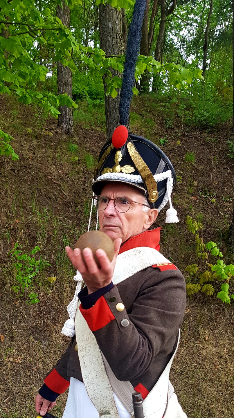 С Николаем наша семья на несколько часов погрузилась в тему войны 1812 года. Всем очень понравилось