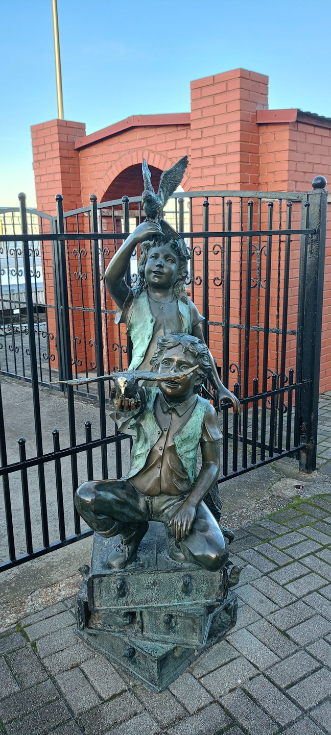 Это лучшая экскурсия которую мы посетили. Находясь в Калининграде несколько дней, нас уже мало чем было