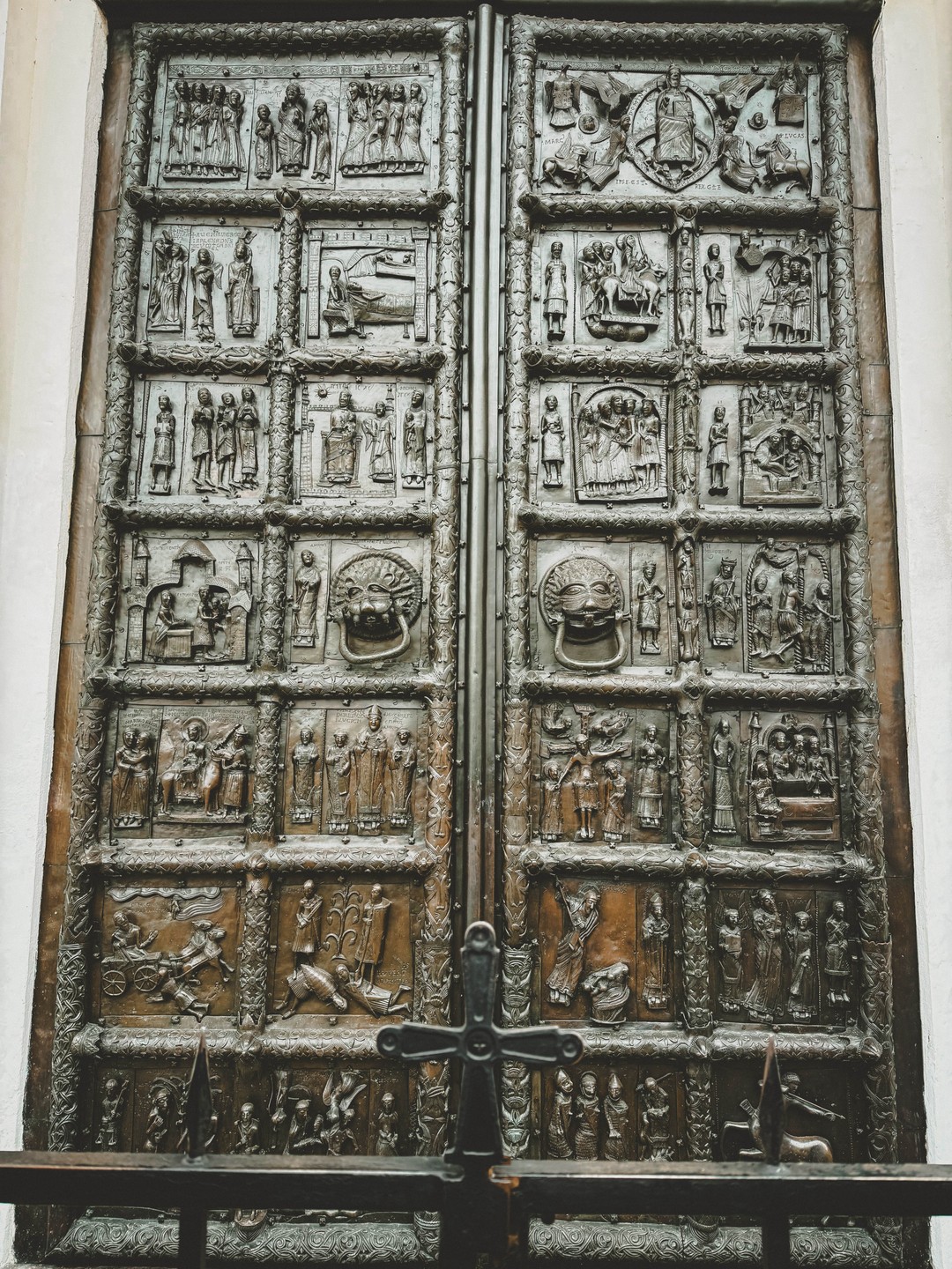 Кремлёвские прогулки со Сбыславом, Агафьей, Феофанией или Евфимией (Мария)
