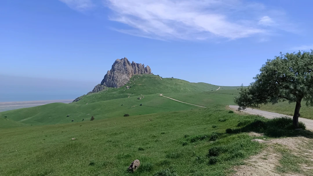 Сразу нашли общий язык с Арифом! Отличный гид, приятный открытый человек, все рассказал, показал. Не в