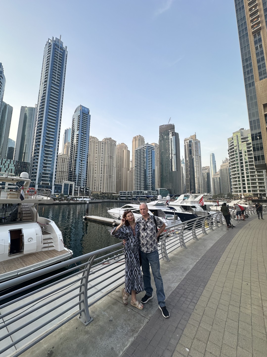 Спасибо Мехрожу и Шухрату за быстрый ответ и комфортную познавательную экскурсию по Дубаю и окрестностям, индивидуальный