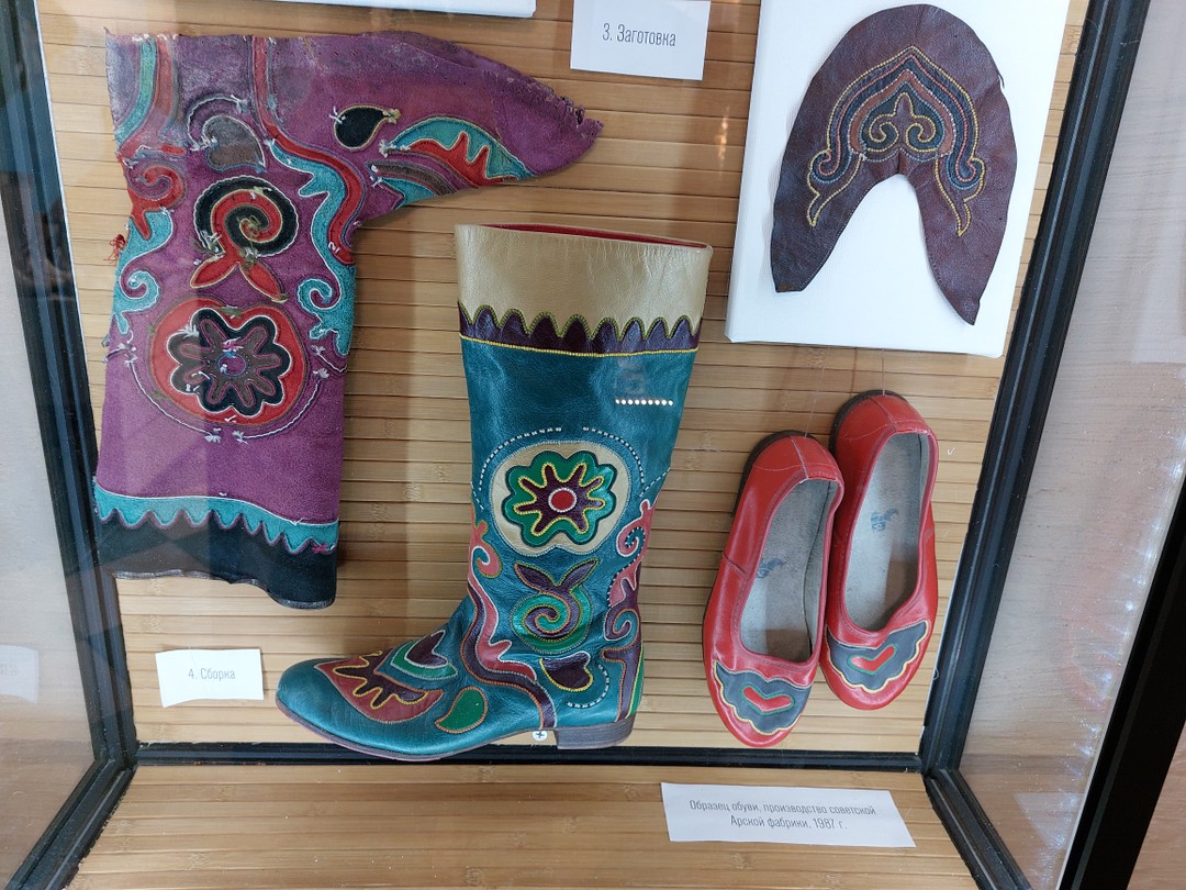 Были на экскурсии семьей, в Казани впервые. Алёна забрала нас с места проживания и отвезла обратно