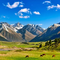 Горы Киргизии: где увидеть пики Тянь‑Шаня и&nbsp;Памира