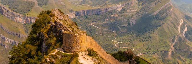 Село Гуниб и Салтинский водопад — в сердце горного Дагестана из Дербента