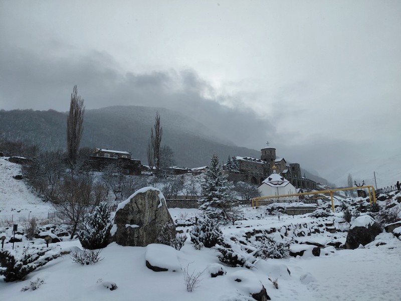 Экскурсия очень понравилась, к сожалению, в этот день выпал снег, горы были плохо видны, но наш