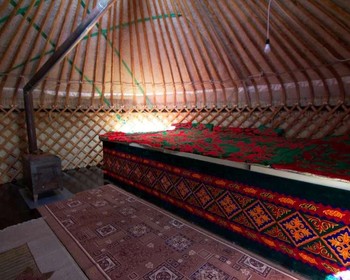 Купание в горячих источниках, конная прогулка, релакс в чане и бане