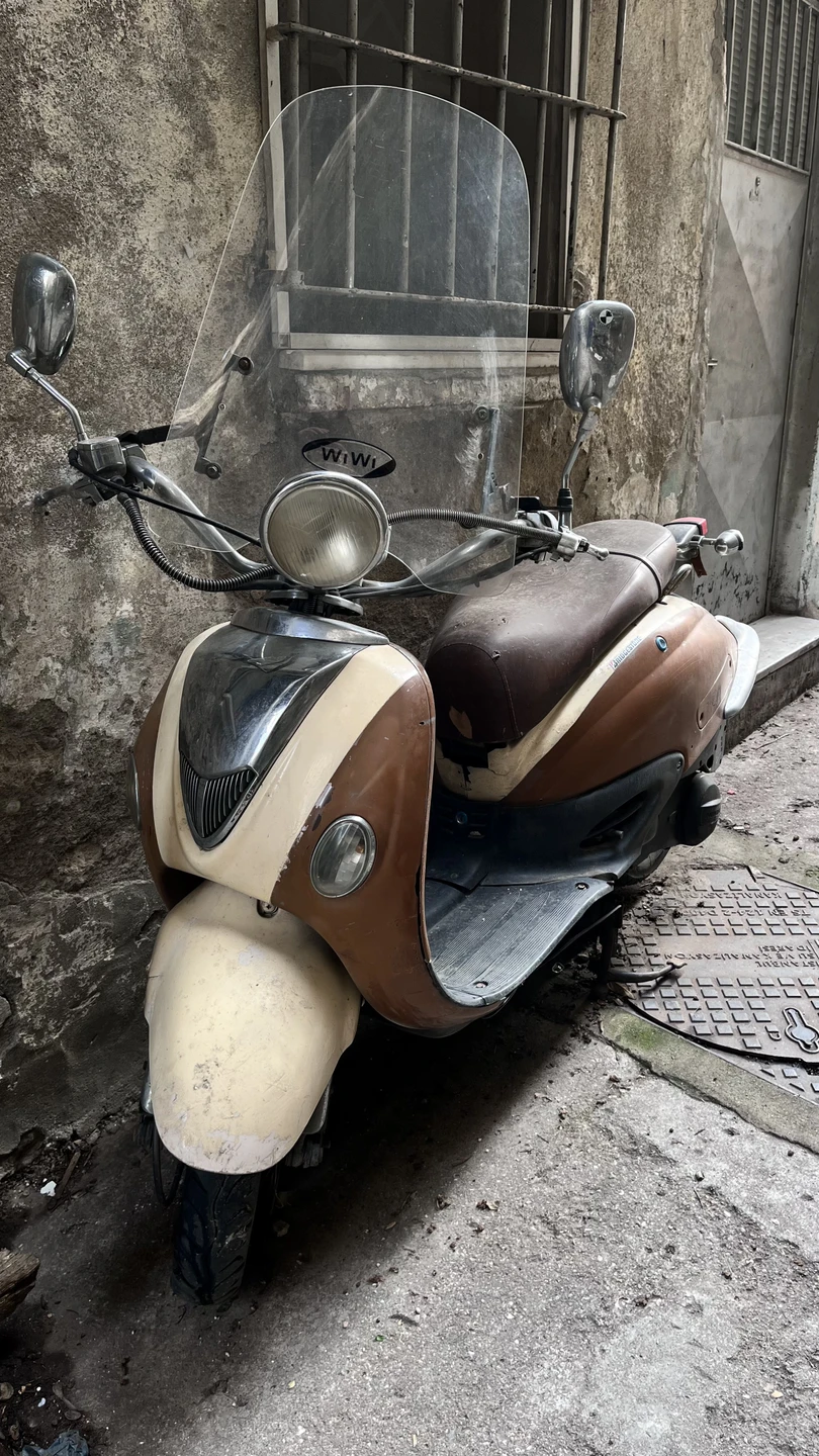 Добрый день! Выражаю свою благодарность гиду и команде организаторов. Прогулка прошла на высшем уровне. Такой контрастный