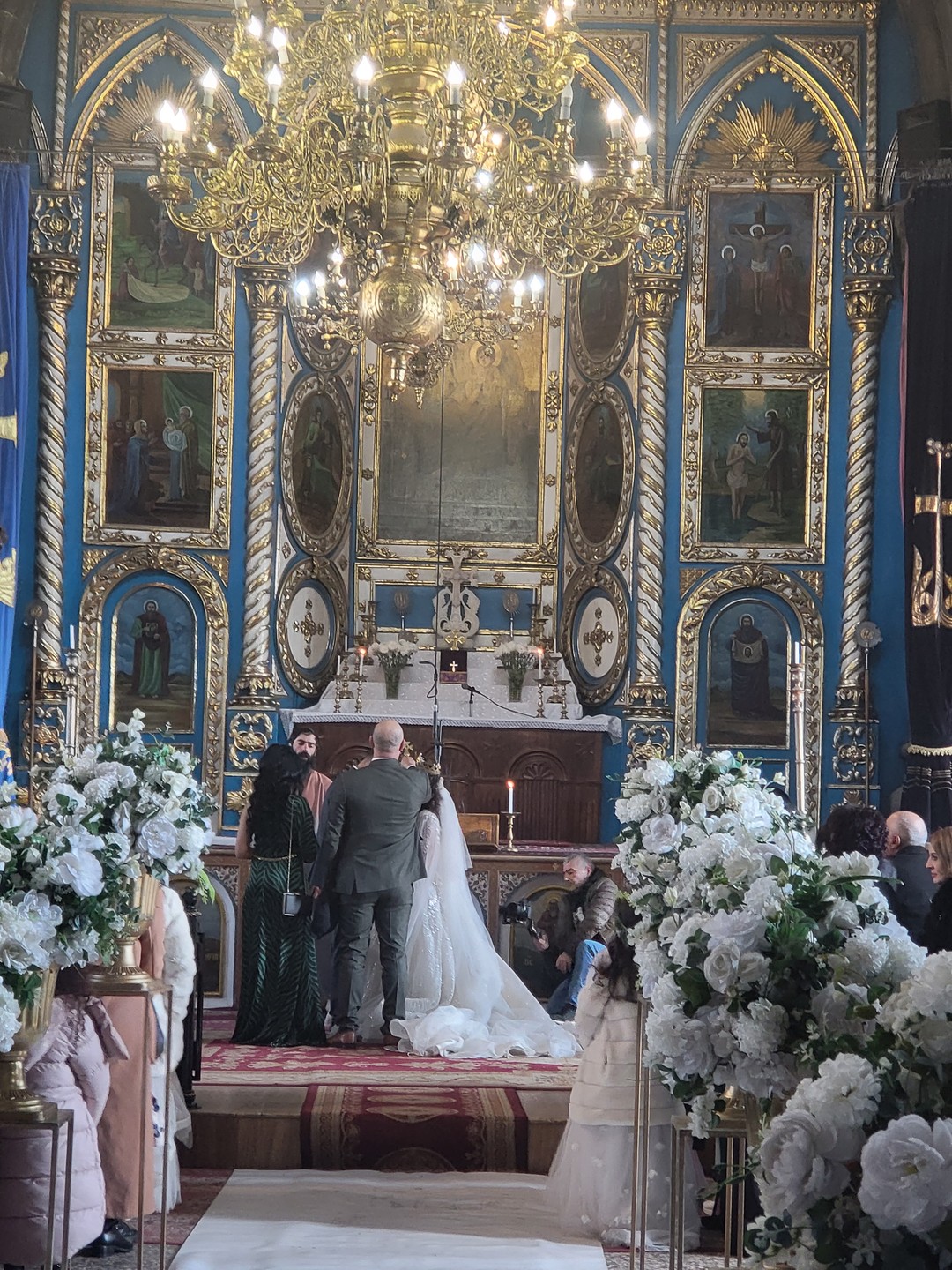 Очень благодарна за незабываемую экскурсию Александру! Спасибо большое, побывали,там,где,можно сказать не ступала нога человека))) зимой уж