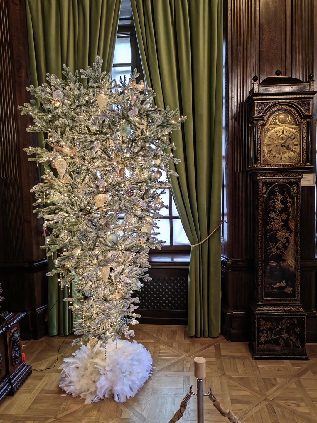 Замки Беларуси: групповая экскурсия в Мир и Несвиж из Минска (Евгений)