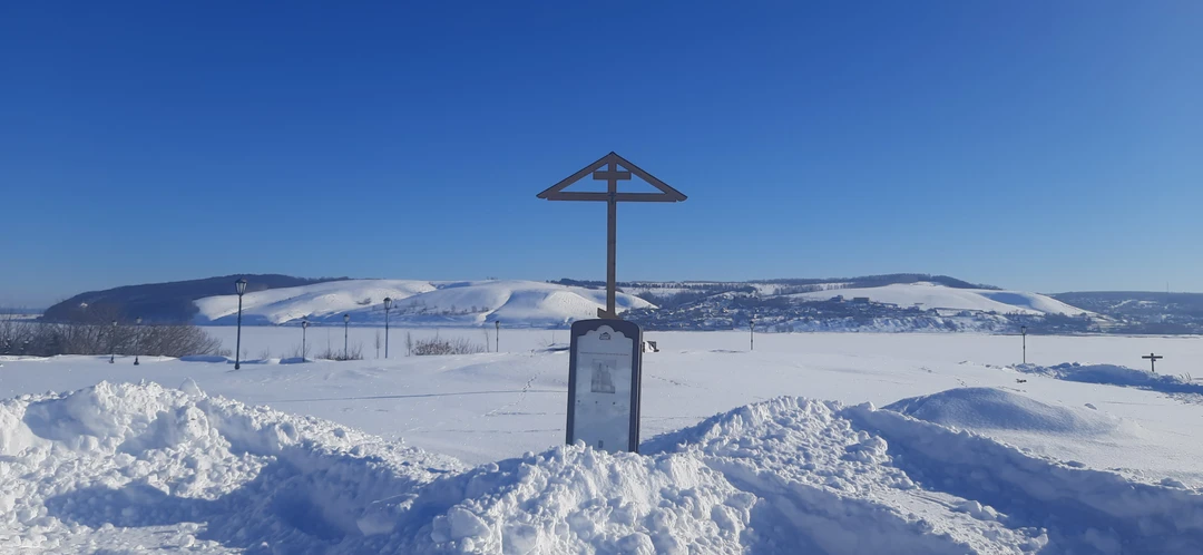 Были семьей на экскурсии в начале февраля. Очень повезло с погодой, солнечно и морозно. Свияжск прекрасен!