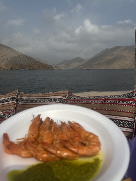 Когда бронировала забыла тот факт что это групповая поездка - людей было много. в основном все своими компаниями. странные