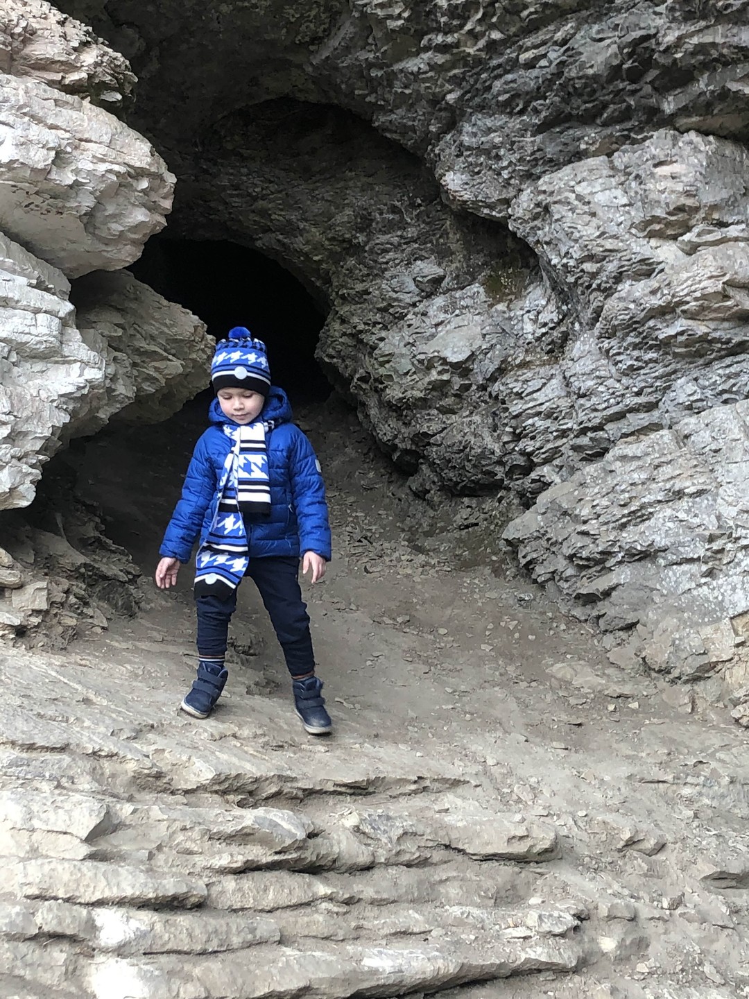 Очень позитивная Татьяна, встретила в центре Сочи, предоставила автокресло, ребенку было почти 4 года, оптимизировала экскурсию