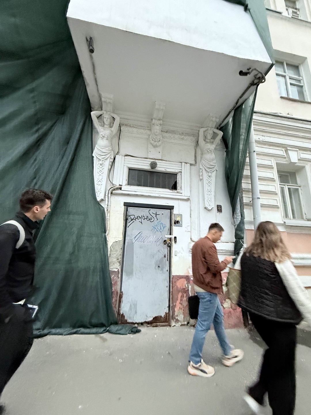 Истории в квартале красных фонарей. Индивидуальная экскурсия (Лариса)